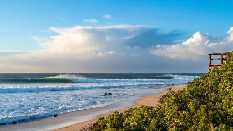 Supertubes_Beach_тАУ_World-famous_surf_break_01