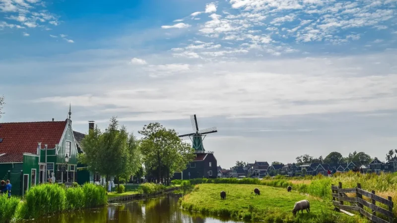 Swalmen_Village_02