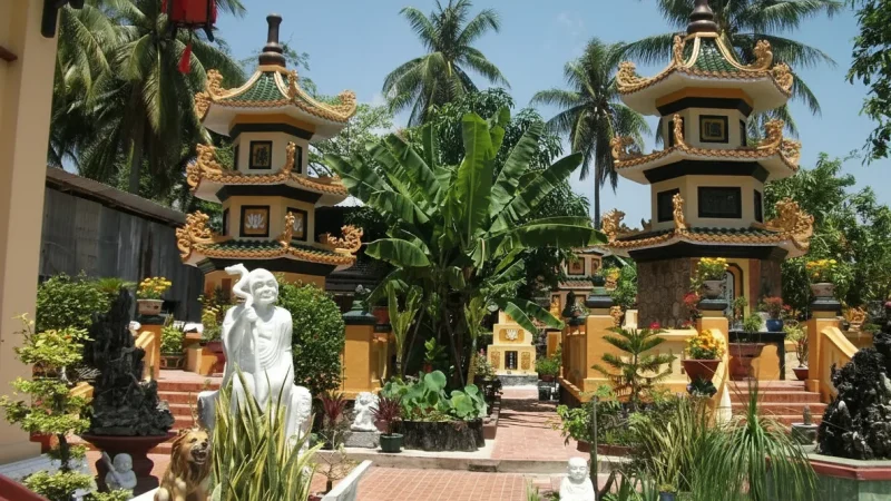 Tam Bao Pagoda – Traditional Buddhist Temple(5)