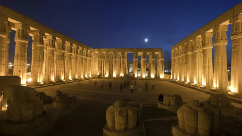 Temple Courtyards – Open Historic Spaces(2)