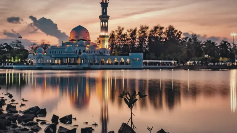 Tengku Tengah Zaharah Mosque(4)