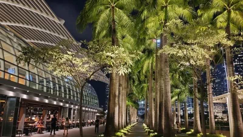 The_Shoppes_at_Marina_Bay_Sands(6)