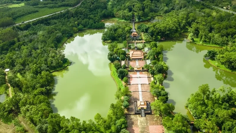 Tomb of Minh Mang (Nearby)(5)