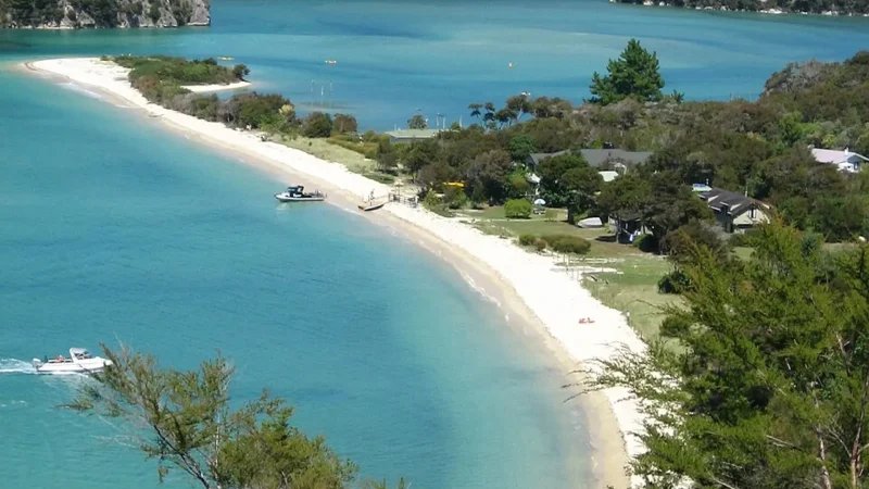 Torrent_Bay_тАУ_Quiet_Coastal_Settlement_05