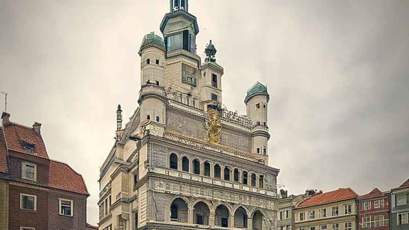 Town Hall(4)