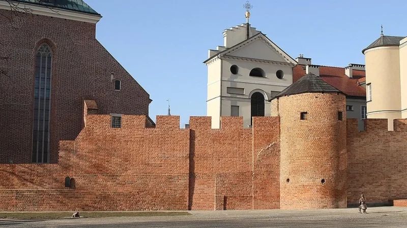 Town_Fortifications_Remains_02