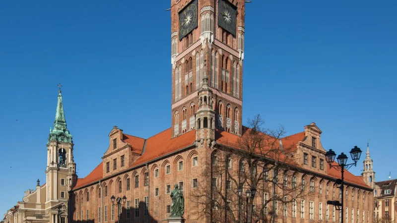 Town_Hall_05
