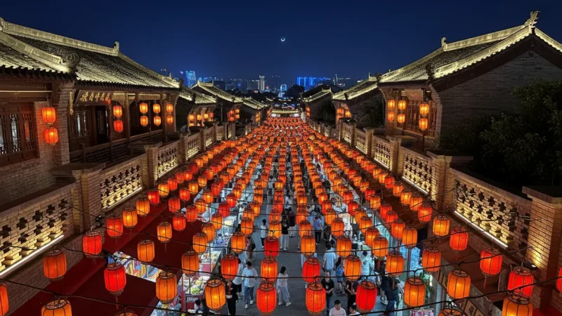 Traditional Food Streets – Dining areas nearby(5)