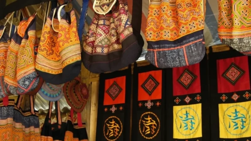 Traditional Textile Shops – Handmade woven products(5)