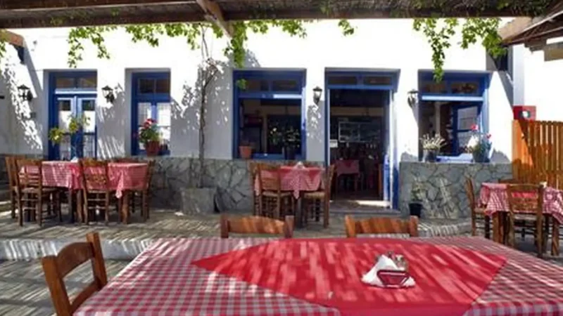 Traditional_Tavernas_03