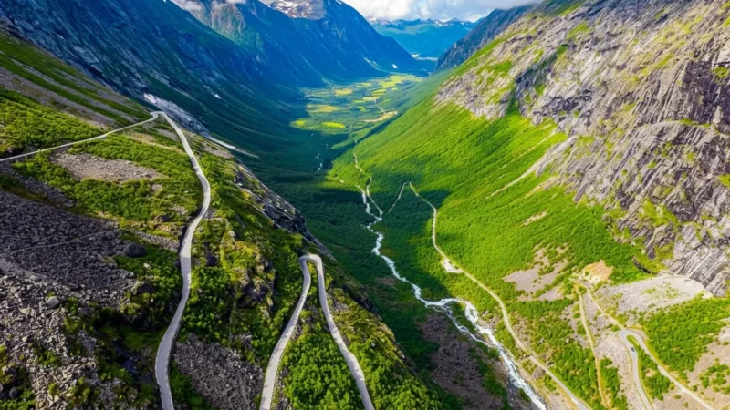Trollstigen Mountain Road – Iconic Hairpin Bends(5)