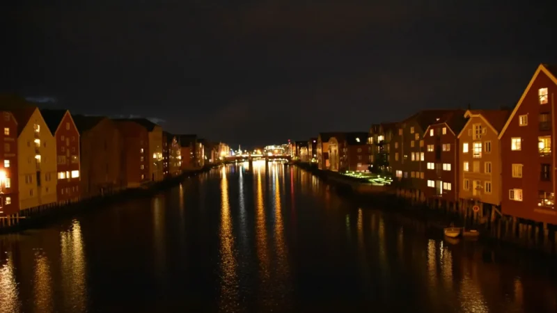 Trondheim Harbor – Waterfront walks and views(5)