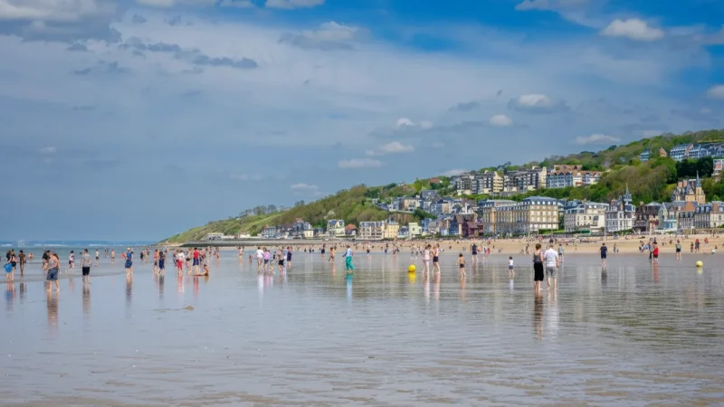 Trouville-sur-Mer – Coastal Town(4)