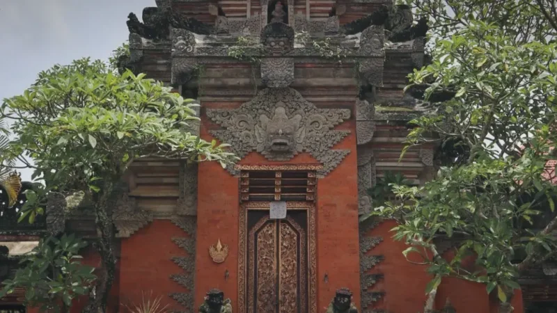 Ubud Palace (Puri Saren Agung)(1)