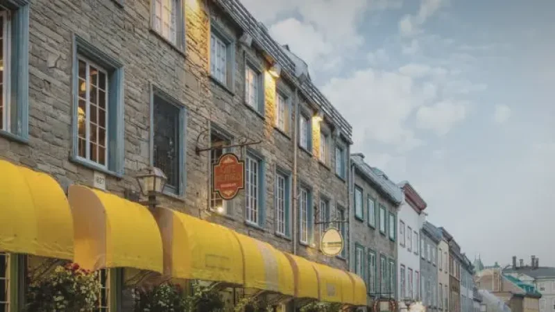 Upper Town Streets – Colonial-era architecture(4)