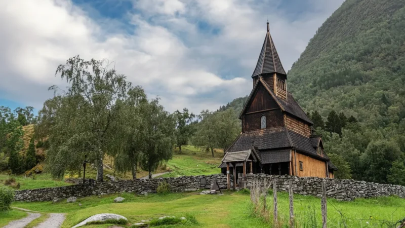 Urnes Stave Church – UNESCO Wooden Church(4)