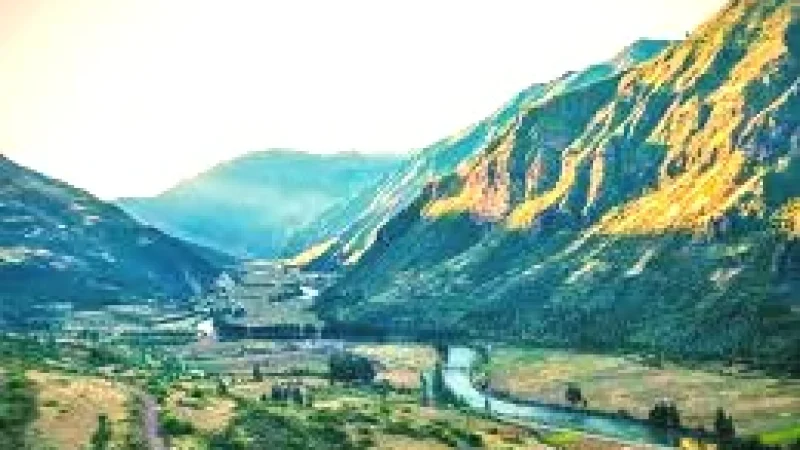 Urubamba River – Scenic river landscape(1)