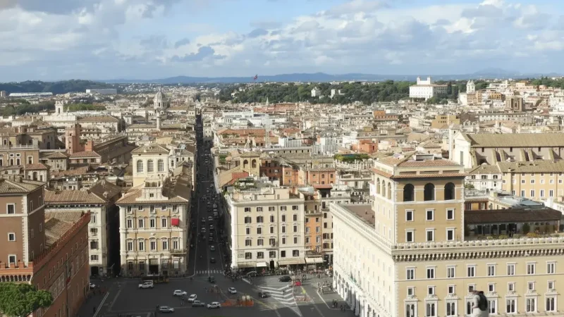 Via del Corso Rome(3)