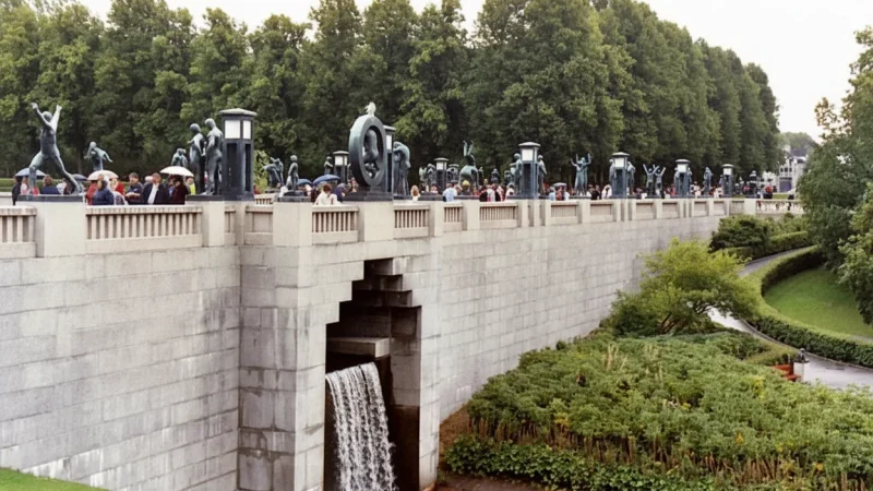 Vigeland Sculpture Park – Outdoor sculpture collection(1)