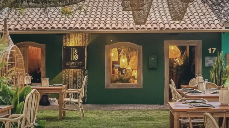 Village Cafés – Relaxed dining areas(1)