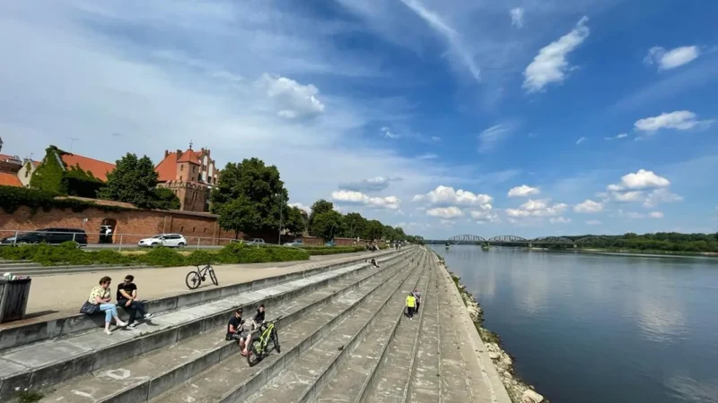 Vistula_River_Boulevards_02