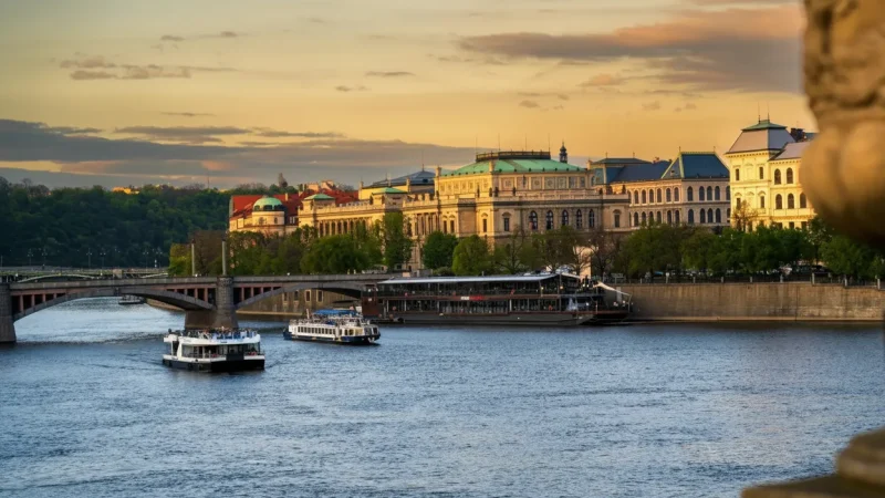 Vltava River Cruise – Scenic boat experience(3)