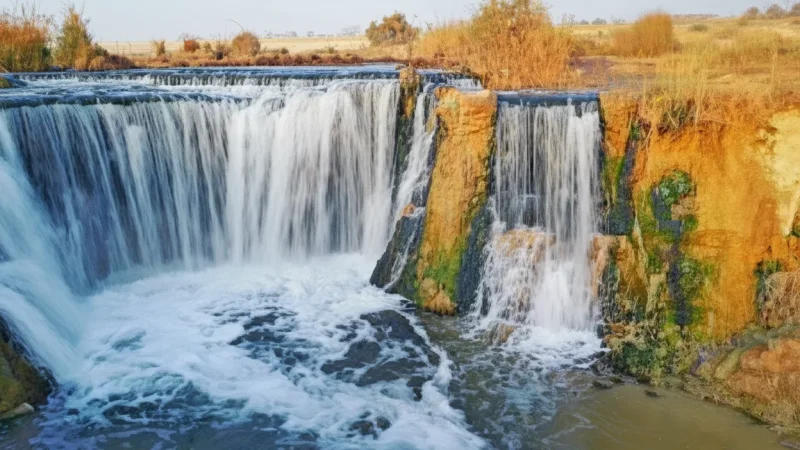 Wadi El Rayan Upper Lake – Wide Desert Lake(4)