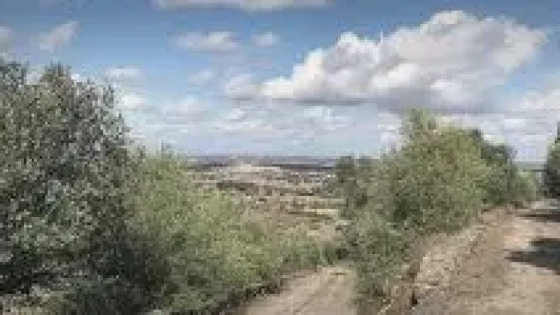 Walking Trails – Paths around the village(6)