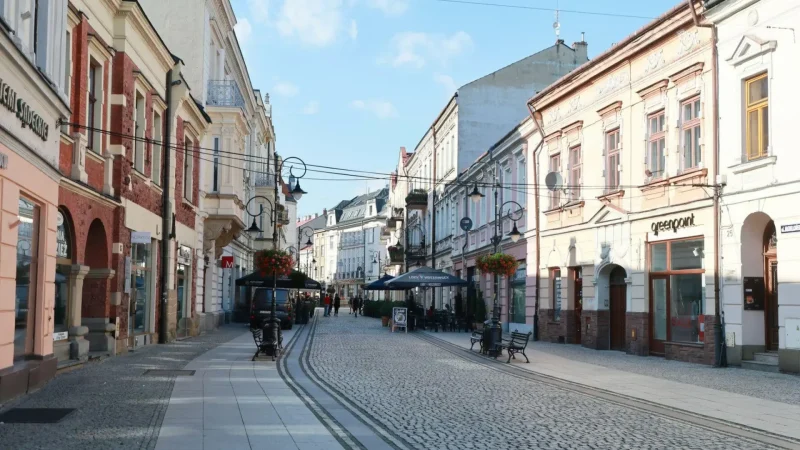 Walking_Streets_02