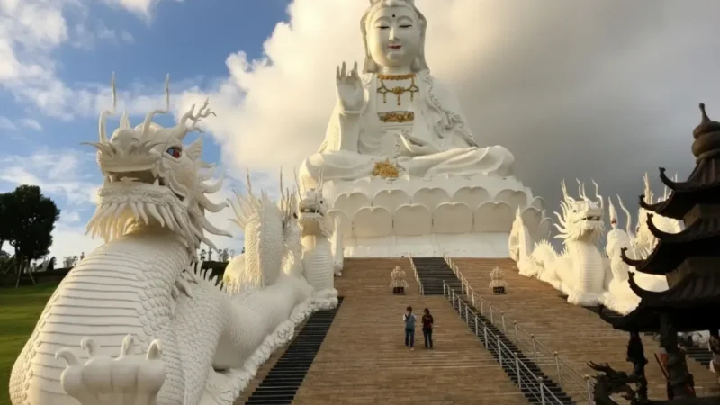 Wat Huay Pla Kang(1)