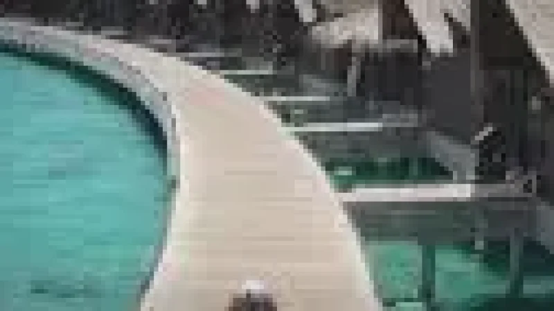Water Villa Walkway – Scenic overwater(4)