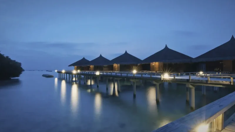 Water Villa Walkway(2)