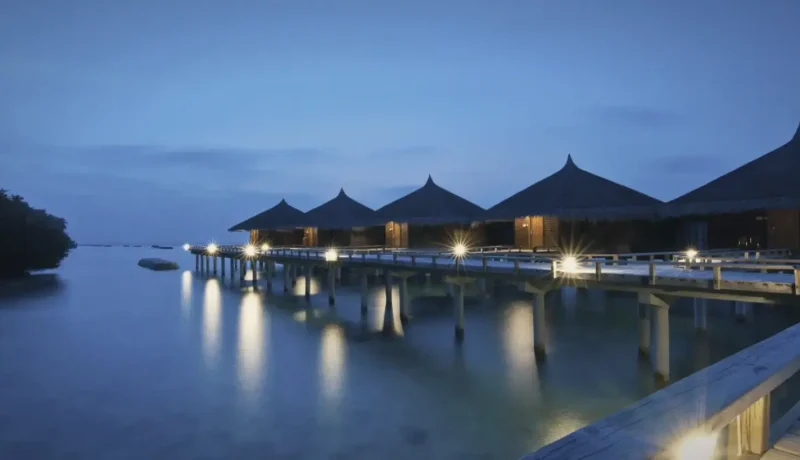Water Villa Walkway(2)