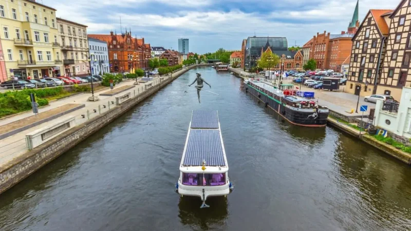 Water_Tram_01