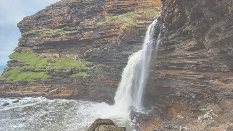 Waterfalls_тАУ_Coastal_streams_02