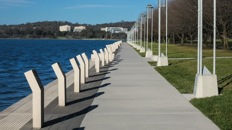 Waterfront Walking Trails – Scenic paths(2)