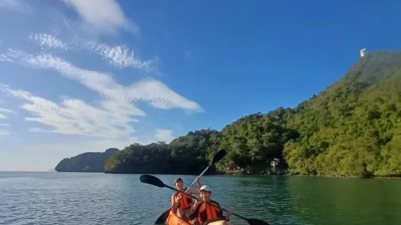 Waterworld_Lake_тАУ_Kayaking_and_water_sports_02