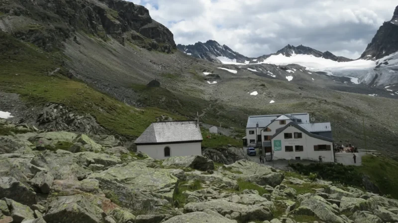 Wiesbadener Hütte – Mountain Refuges(3)