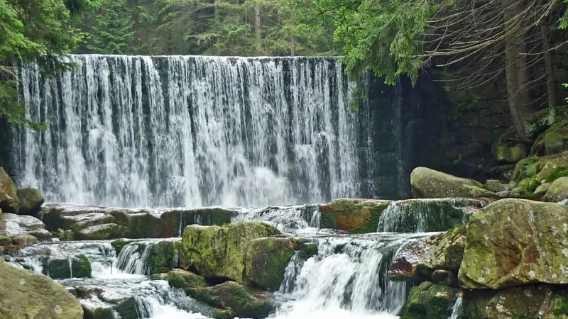 Wild_Waterfalls_06