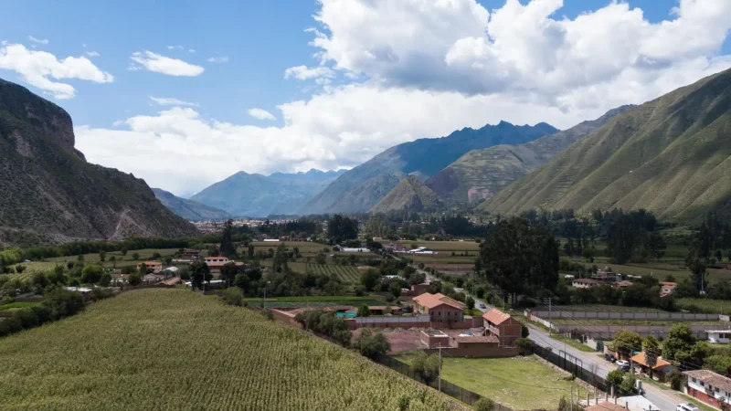 Yucay_Village_–_Quiet_rural_setting__04