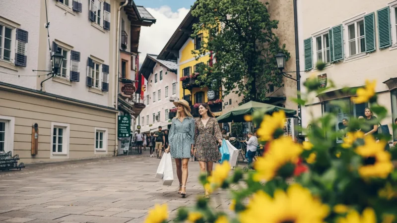 Zell am See Old Town – Traditional Streets & Cafés(4)